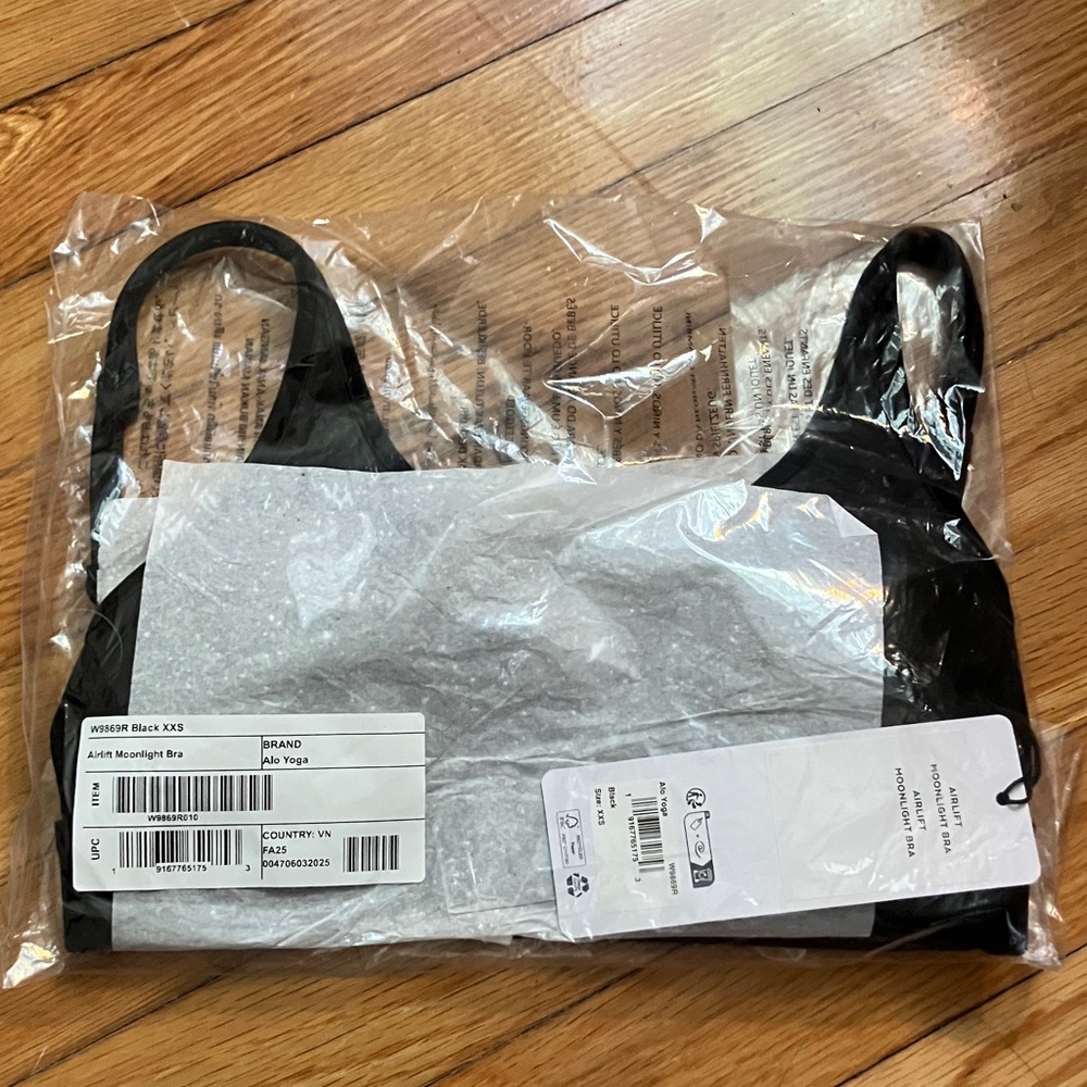 NWT ALO Yoga Airlift Moonlight Bra - XXS